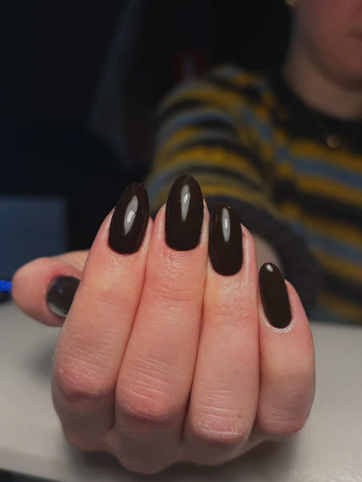 Nail art moderne noir et blanc GoldeNails