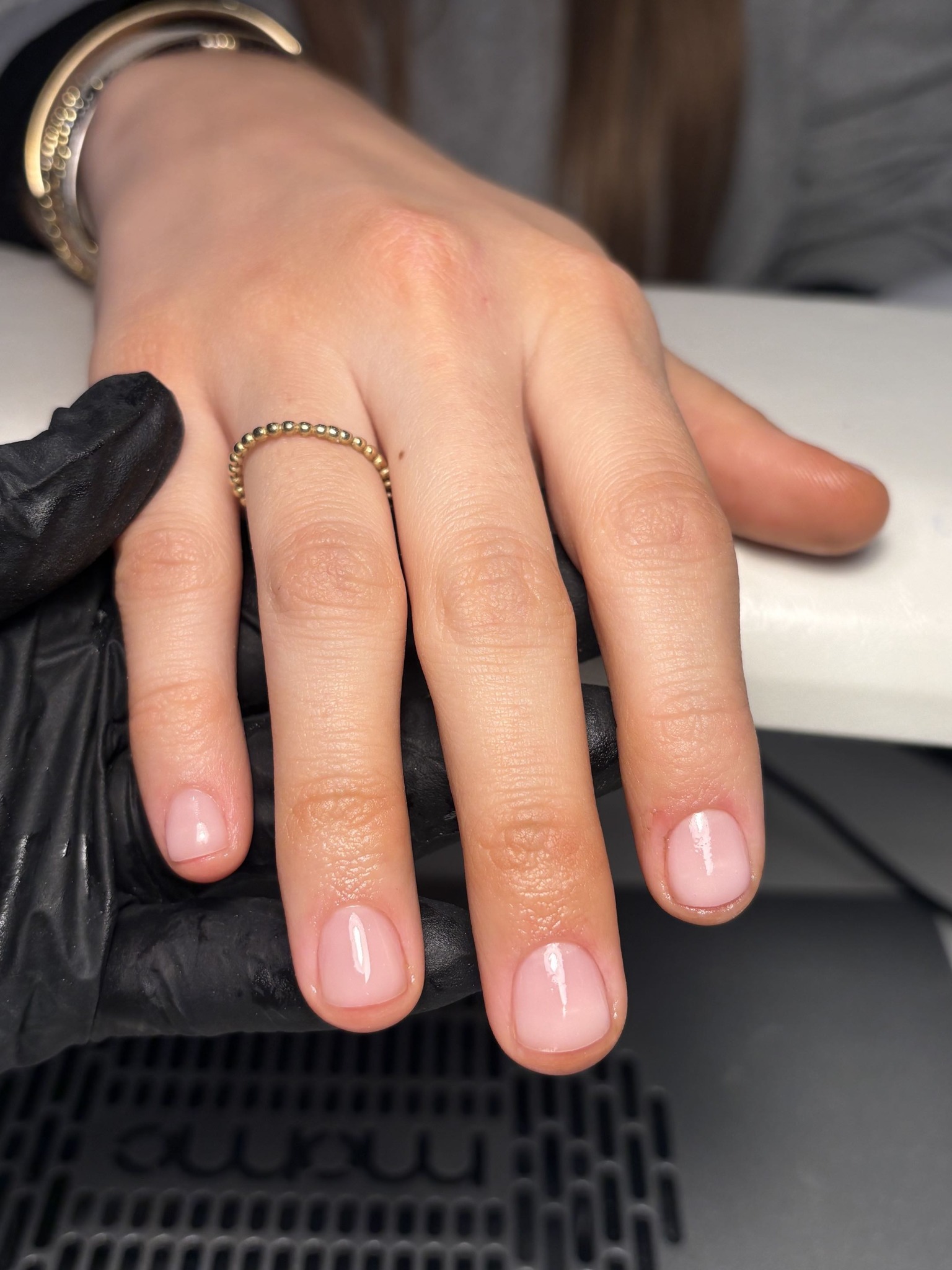 French rouge chic GoldeNails